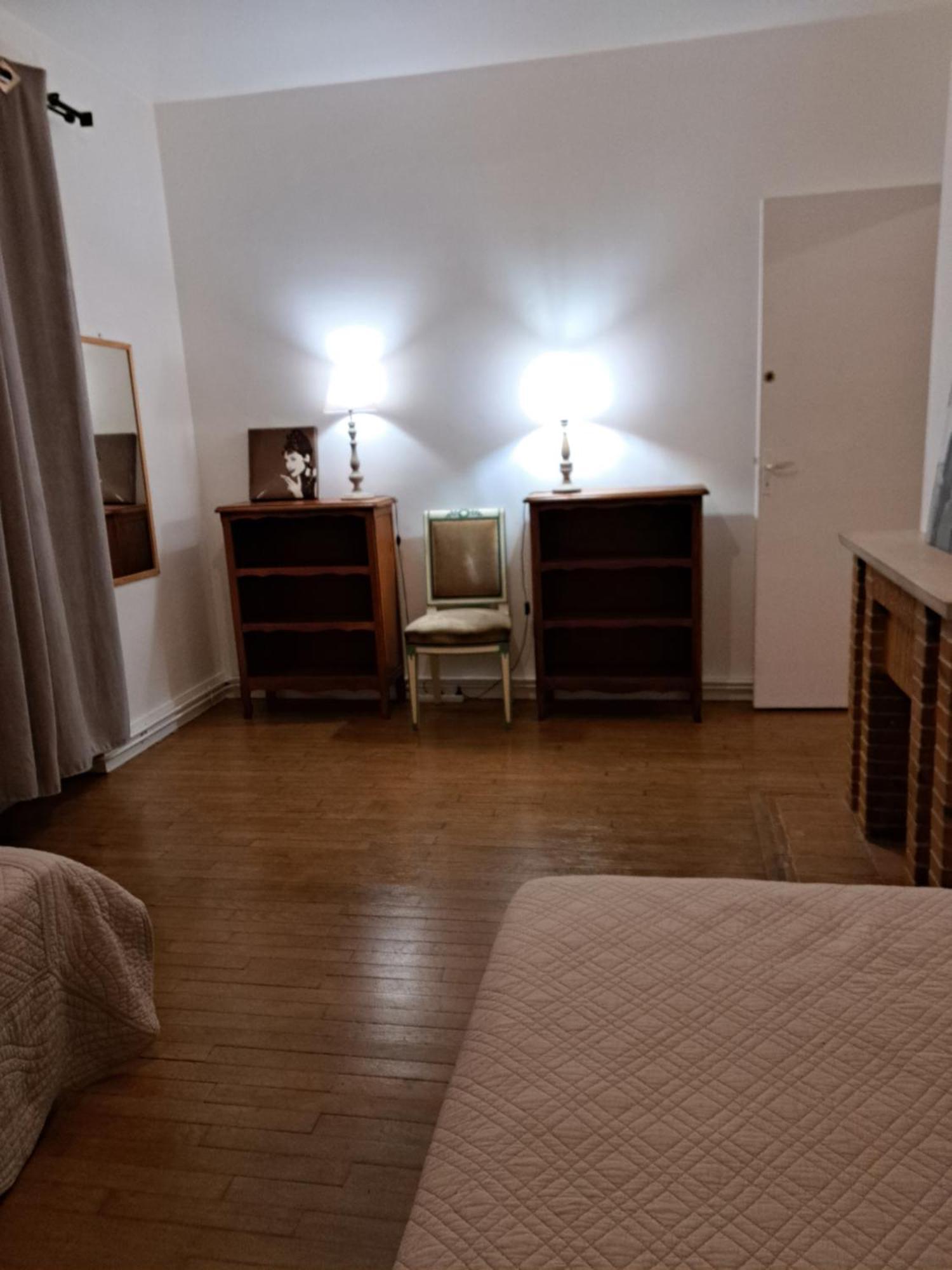 Charmant Appartement Au Pied Du Chateau Gien Kültér fotó